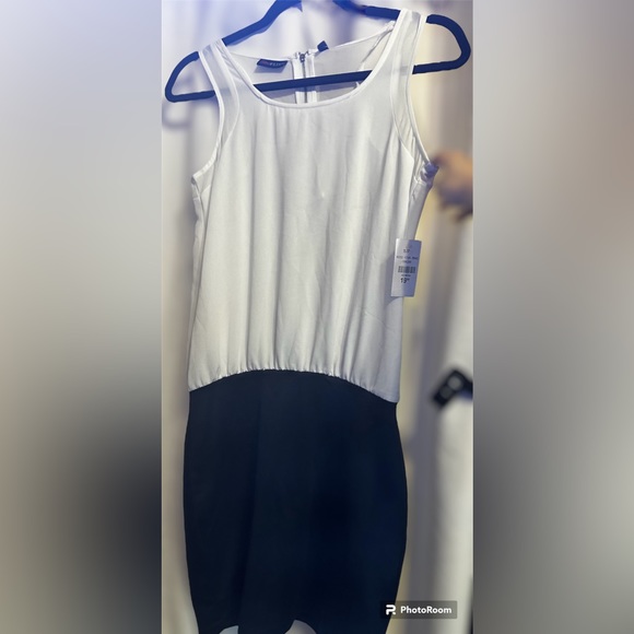 Brand New White sheer top with black pencil bottom Style Dress. Size Small. - Picture 3 of 7